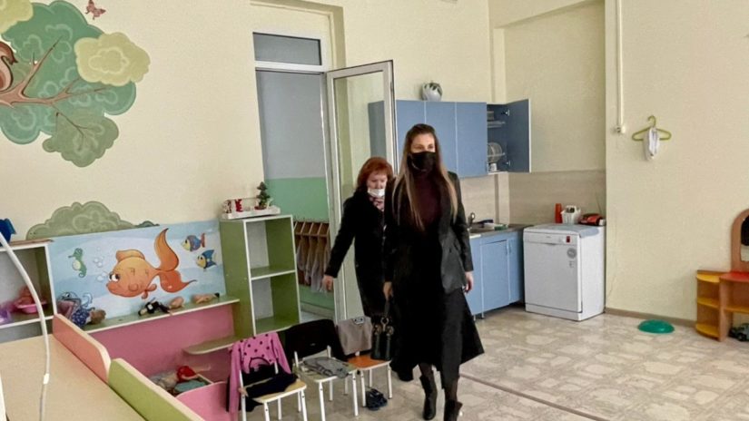 Помощь детскому саду депутата Горсобрания Анны Невзоровой и депутата ЗСК Виктора Теплякова