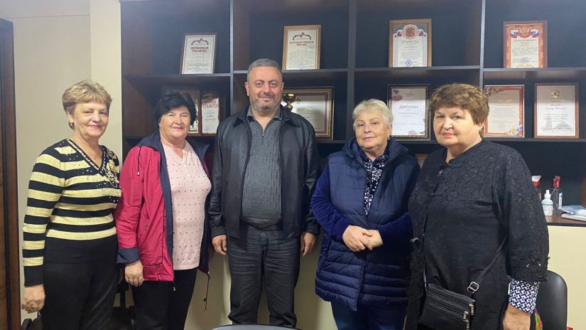 Депутат Сос Мартиросян провел очередной прием граждан в ТОС «Веселое»
