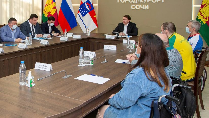 Владимир Елединов принял участие в заседании совета по развитию адаптивного спорта в городе Сочи