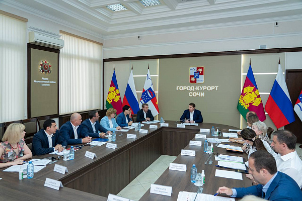 Глава Сочи Алексей Копайгородский провел встречу с депутатами Центрального района курорта