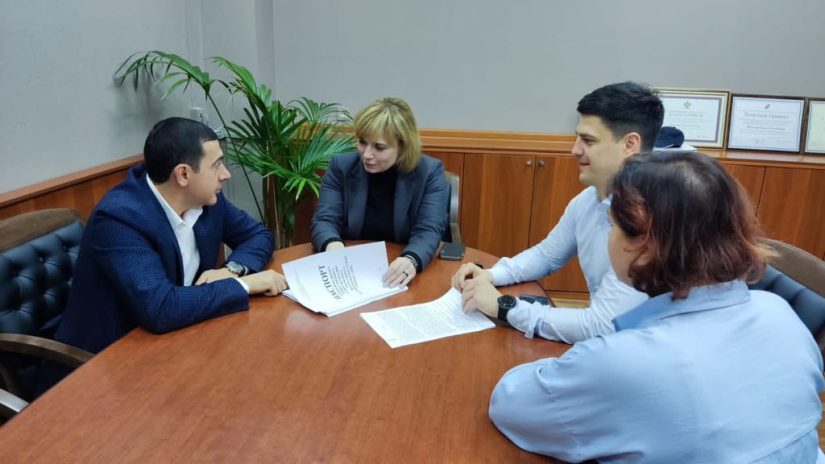 Владимир Торосян провёл рабочую встречу с главой Центрального внутригородского района