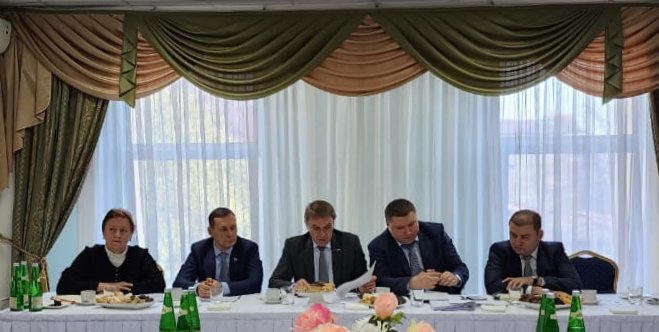 Депутаты избирательного округа «Лазаревский» отчитались перед активом совета ТОС округа