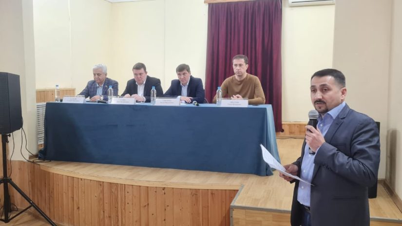 Депутаты избирательного округа № 7 «Северный» приняли участие в сходе граждан села Верхний Юрт