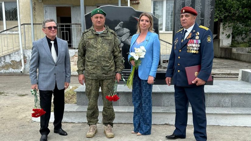 Елена Дорогинина приняла участие в открытии первого в Южном округе Мемориала погибшим в СВО защитникам России