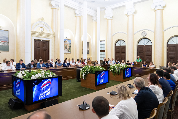 В Сочи состоялось заседание политсовета местного отделения «Единой России»