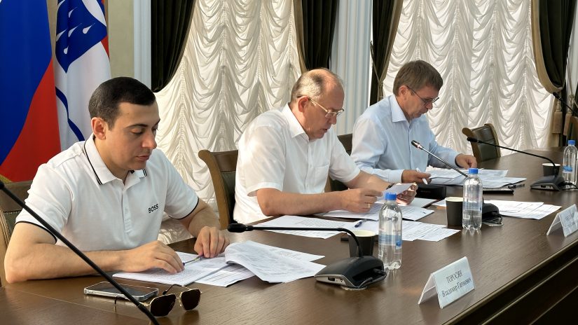 Заседание территориальной депутатской группы Центрального района прошло в Горсобрании
