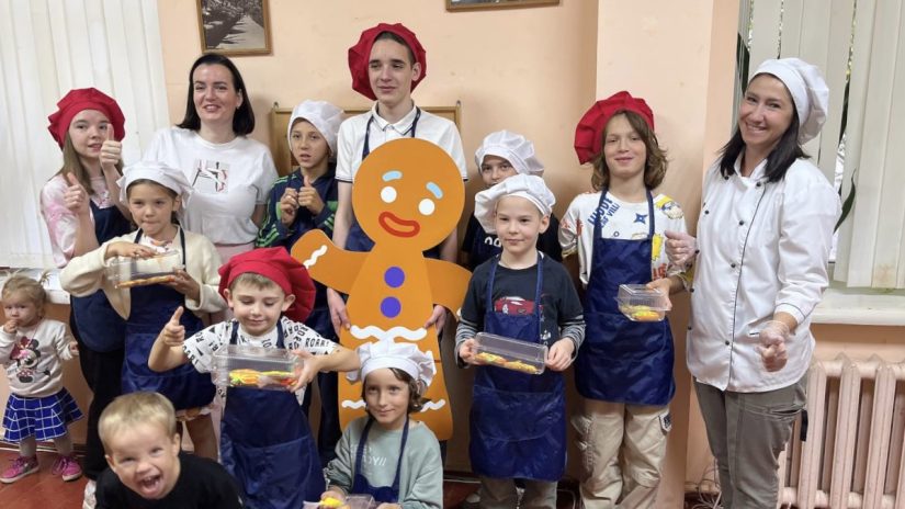 София Минина организовала кондитерский мастер-класс для детей