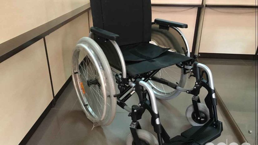 Депутаты Городского Собрания Сочи по избирательному округу № 7 "Северный" оказали материальную помощь в приобретении инвалидного кресла