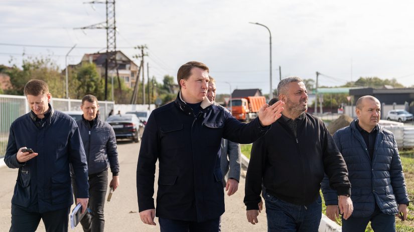 Депутат ГСС Сос Мартиросян благоустраивает новый сквер в селе Веселом