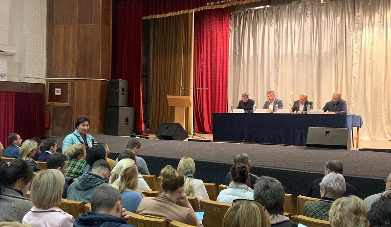 Депутаты Горсобрания Сочи приняли участие в сходе граждан ТОС Молдовского сельского округа