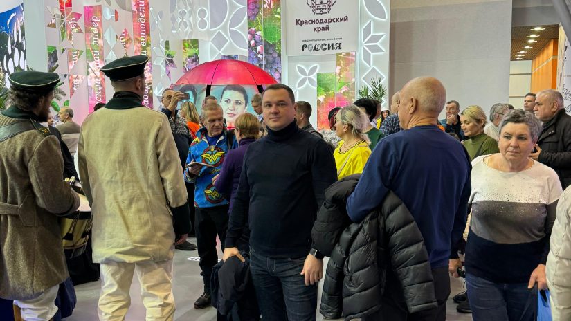 Илья Стопченко посетил выставку «Россия» в День Краснодарского края