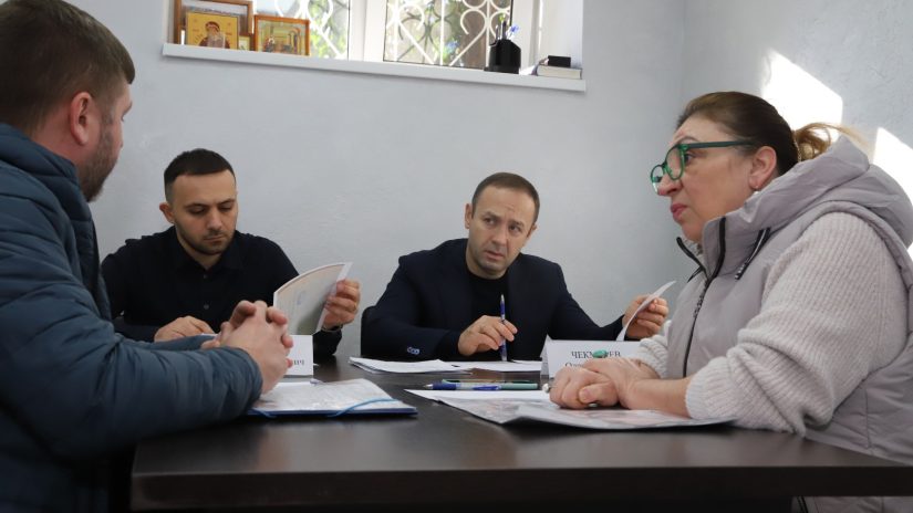 Депутаты избирательного округа “Завокзальный” провели прием граждан