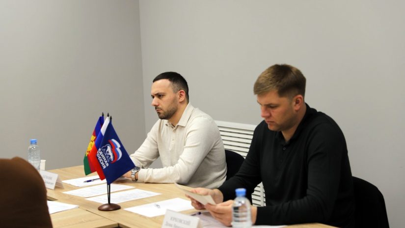 Микаел Багманян и Денис Юрковский провели прием граждан избирательного округа «Завокзальный»
