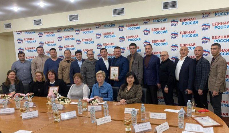 Депутат Горсобрания Сочи Алик Амбарцумян провел рабочую встречу по реализации партийного проекта "Детский спорт"