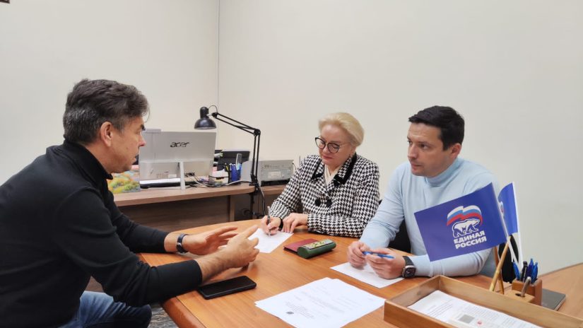 Депутаты Гагаринского округа провели прием граждан