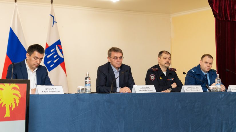 Председатель Городского Собрания Сочи Виктор Филонов провел сход граждан ТОС «Калеж»