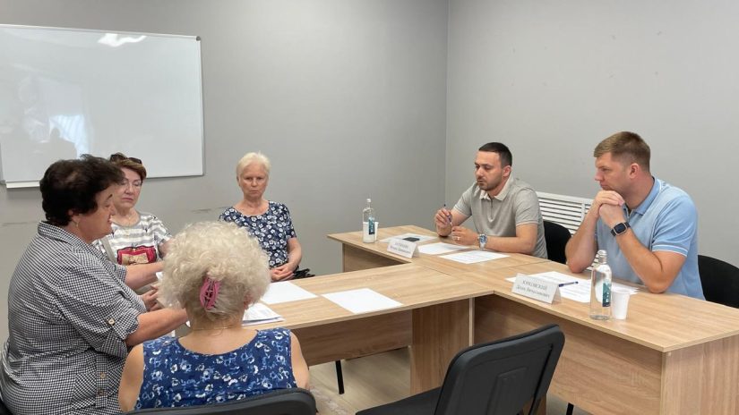 Депутаты  избирательного округа «Завокзальный» провели прием граждан
